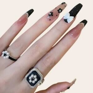 Black and Nude 24 PC False Nails